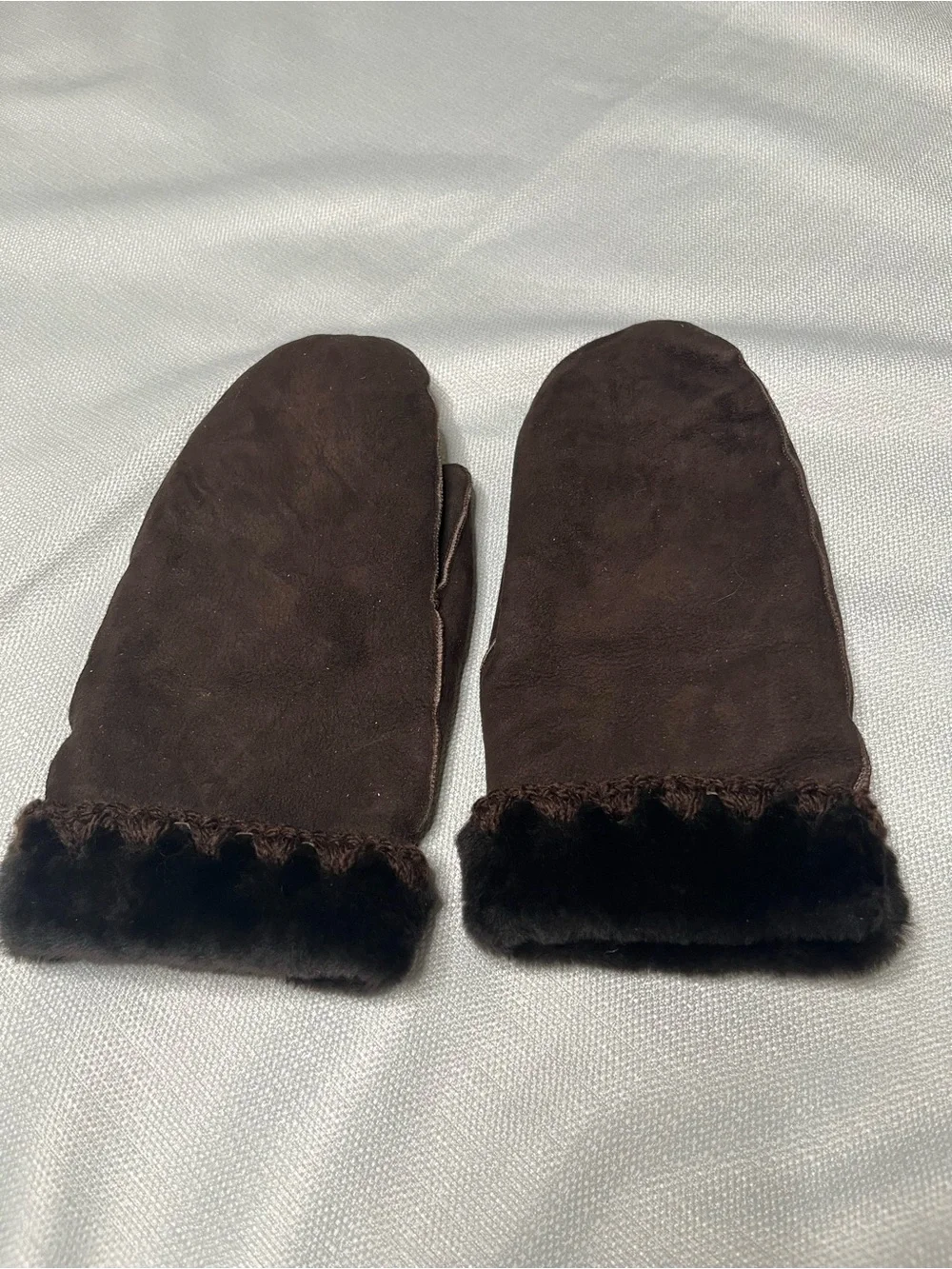 Dominic Bellissimo 100% Shearling Mittens